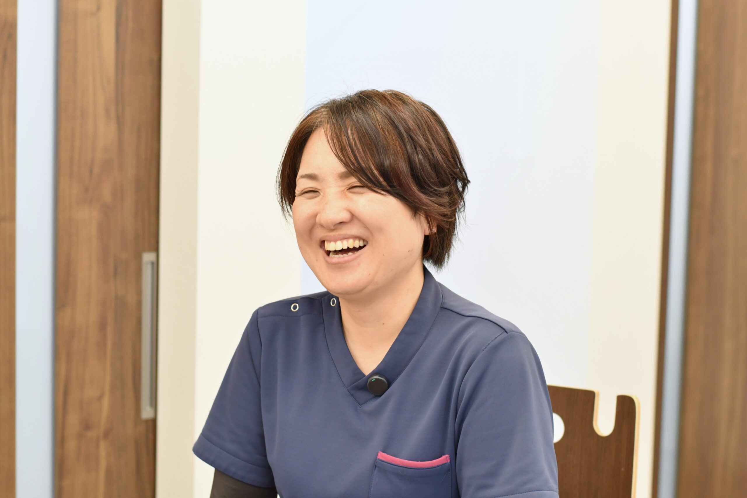野谷智美